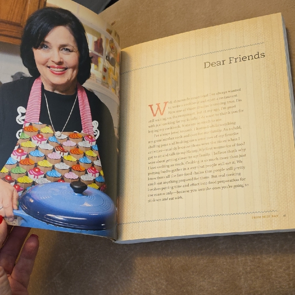 Duck Commander Kitchen Cookbook - Picture 9 of 11